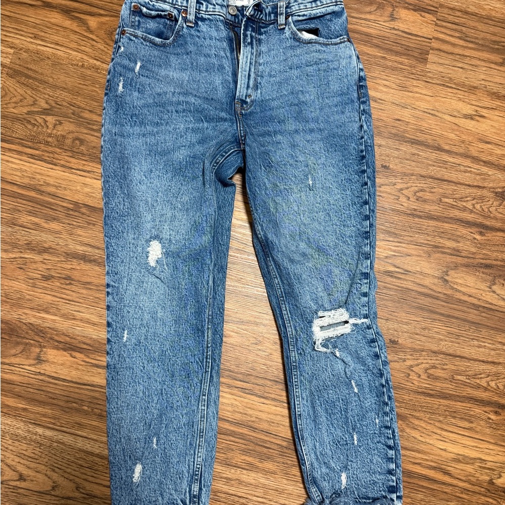 Abercrombie & Fitch Blue Distressed Mom High-Rise Jeans. Size 29/8. EUC
